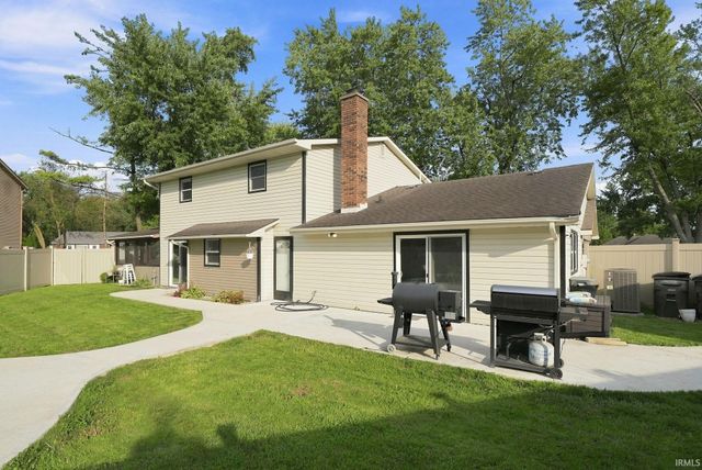 9520 Spurwood Court, Fort Wayne, IN 46804