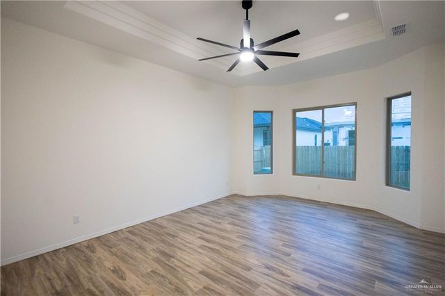 7309 N 55th Lane, Mission, TX 78573
