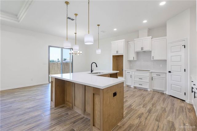 7309 N 55th Lane, Mission, TX 78573