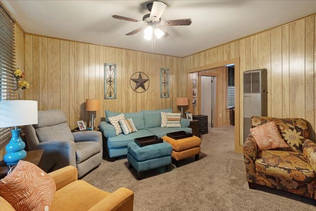 1231 W Woodard Street, Denison, TX 75020
