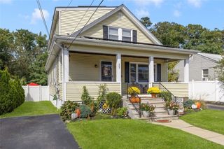 265 Knollwood Avenue, Cranston, RI 02910