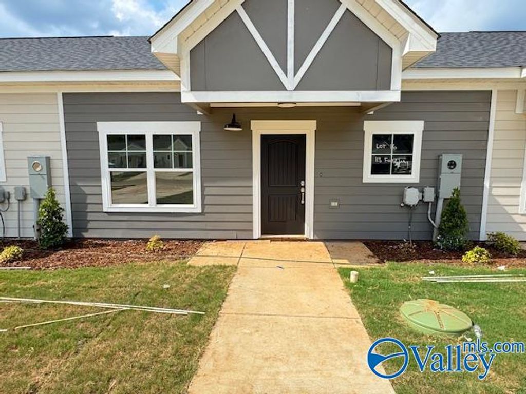 113 Foster Way Drive, Huntsville, AL 35806