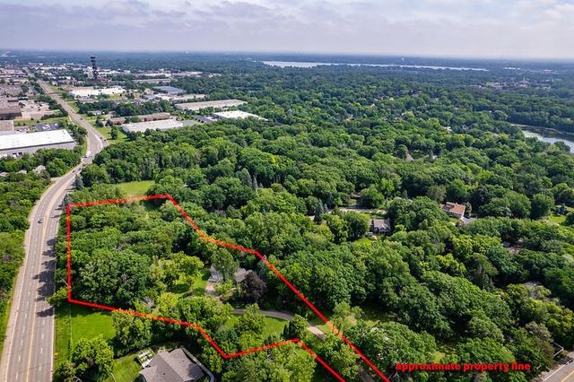 13508 Sunset Trail, Plymouth, MN 55441