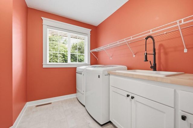 13508 Sunset Trail, Plymouth, MN 55441
