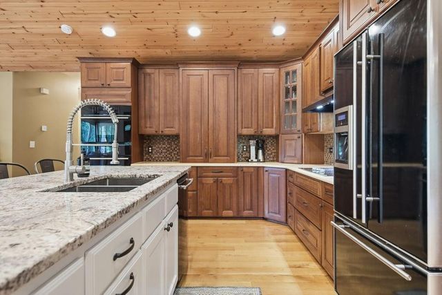 13508 Sunset Trail, Plymouth, MN 55441