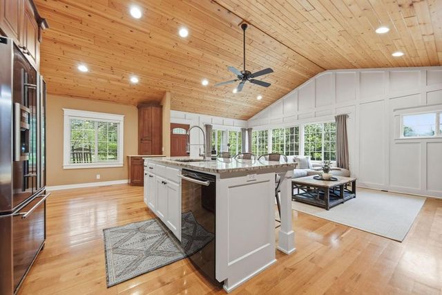 13508 Sunset Trail, Plymouth, MN 55441