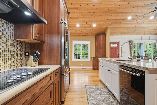 13508 Sunset Trail, Plymouth, MN 55441