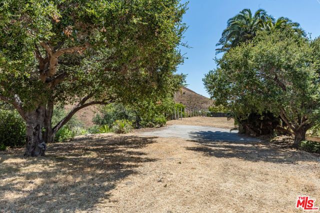 3870 Puerco Canyon Road, Malibu, CA 90265
