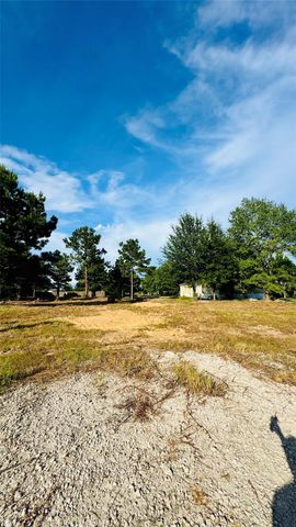 82 Road 5248, Cleveland, TX 77327