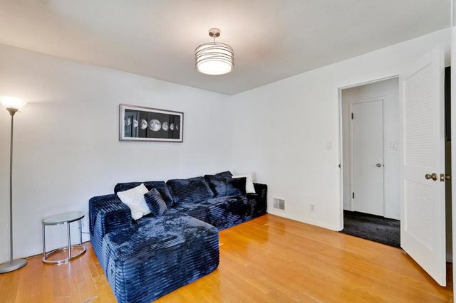 452 Church Street, Mountain View, CA 94041