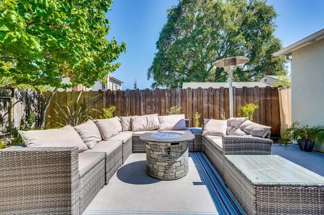 452 Church Street, Mountain View, CA 94041