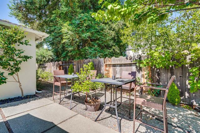 452 Church Street, Mountain View, CA 94041