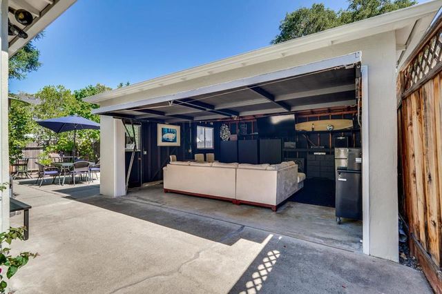 452 Church Street, Mountain View, CA 94041
