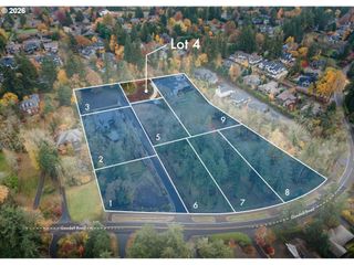 13568 GOODALL Rd 4, Lake Oswego, OR 97034