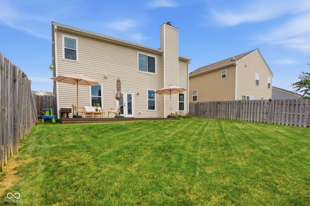 5781 White Pine Road, Whitestown, IN 46075