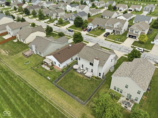 5781 White Pine Road, Whitestown, IN 46075