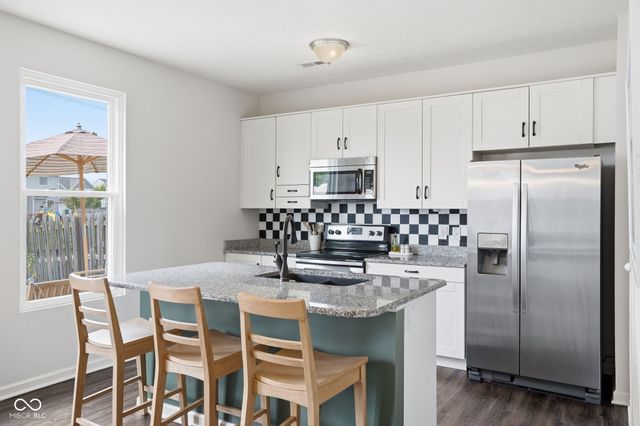 5781 White Pine Road, Whitestown, IN 46075