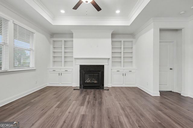 375 Plainfield Street, Fayetteville, GA 30215