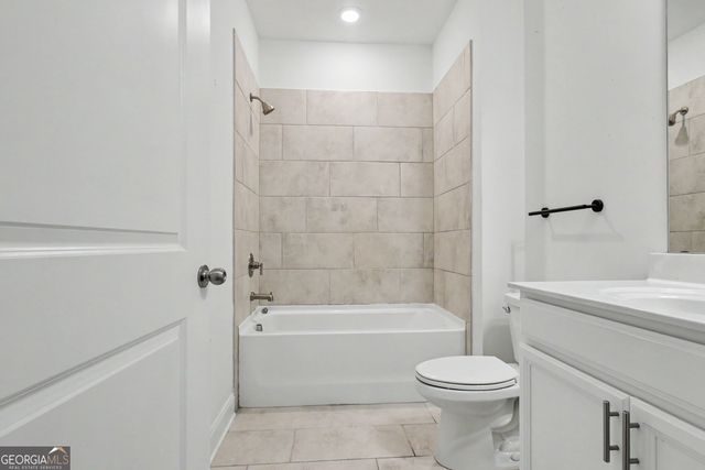 375 Plainfield Street, Fayetteville, GA 30215
