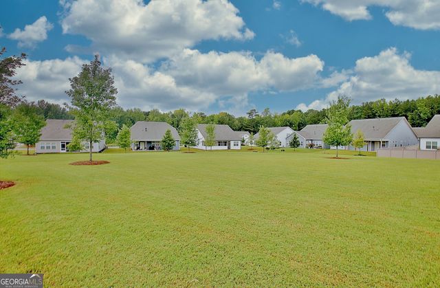 375 Plainfield Street, Fayetteville, GA 30215