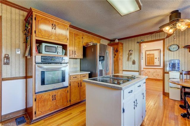 2896 Narrow Gauge Road, Reidsville, NC 27320