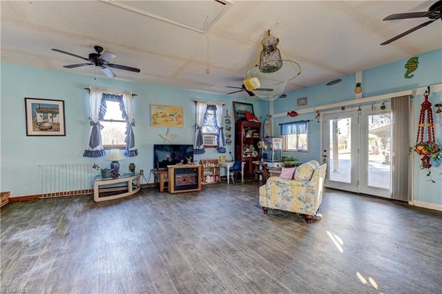 2896 Narrow Gauge Road, Reidsville, NC 27320