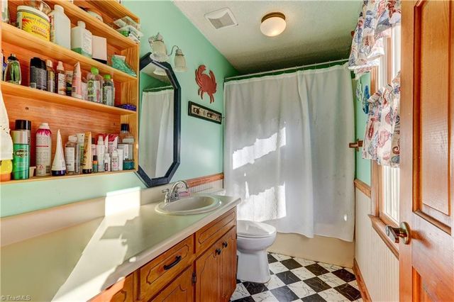 2896 Narrow Gauge Road, Reidsville, NC 27320