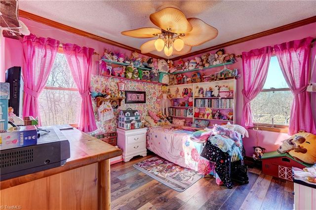 2896 Narrow Gauge Road, Reidsville, NC 27320