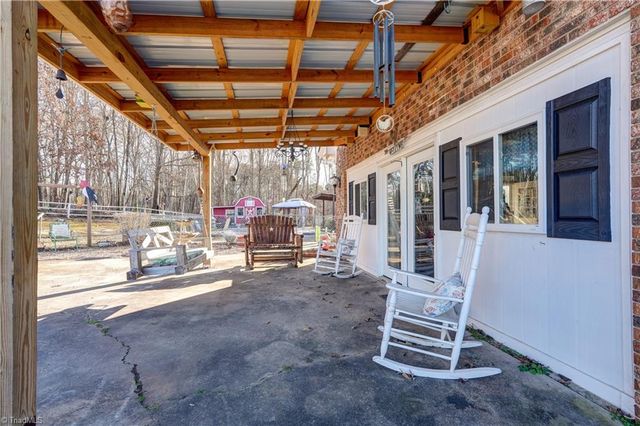 2896 Narrow Gauge Road, Reidsville, NC 27320