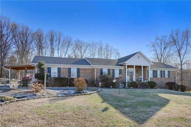 2896 Narrow Gauge Road, Reidsville, NC 27320