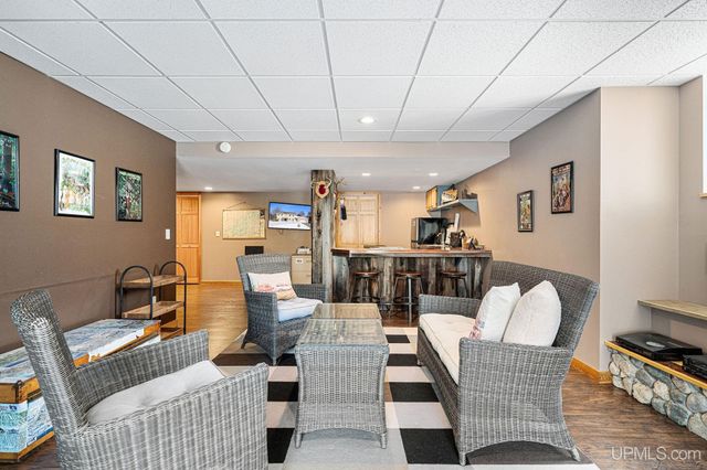 2831 Westview Drive, Marquette, MI 49855