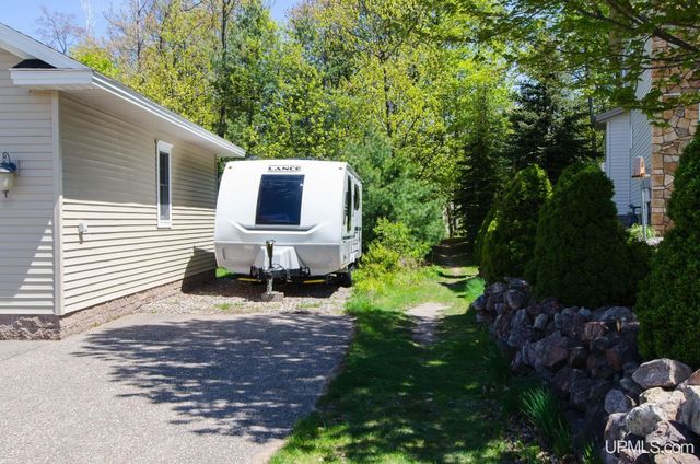 2831 Westview Drive, Marquette, MI 49855