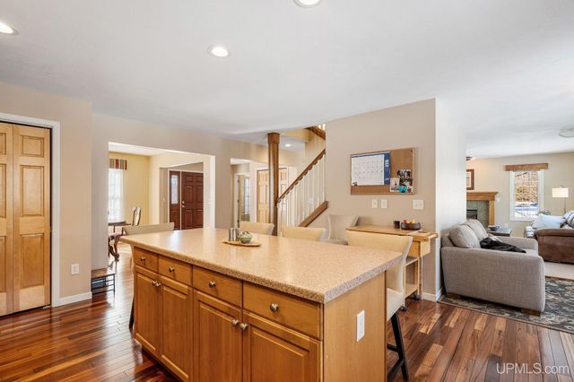 2831 Westview Drive, Marquette, MI 49855