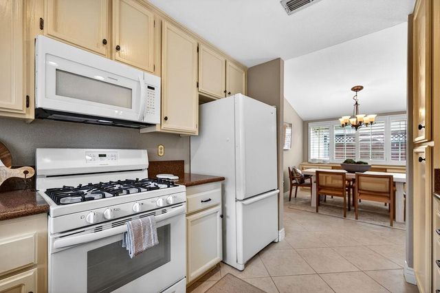 9414 Forest Vista Way, Elk Grove, CA 95758