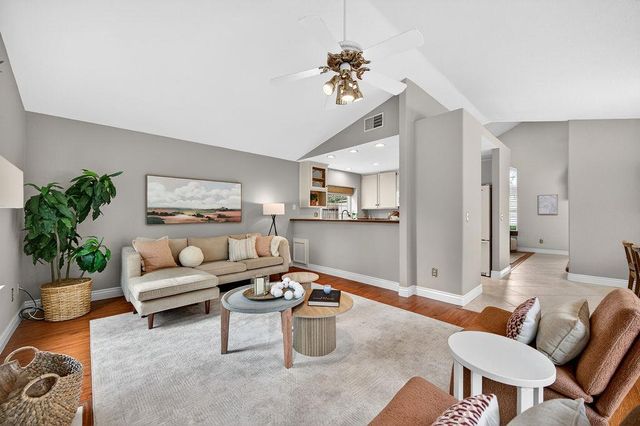 9414 Forest Vista Way, Elk Grove, CA 95758