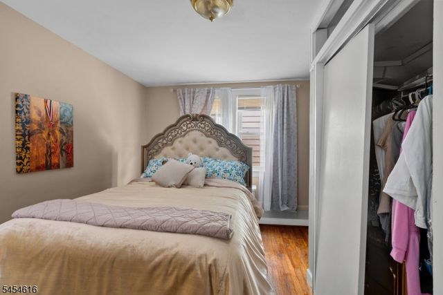 121 Scofield St, Newark City, NJ 07106