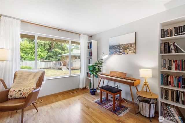 8622 NE 139th Street, Kirkland, WA 98034