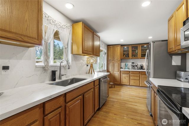 8622 NE 139th Street, Kirkland, WA 98034