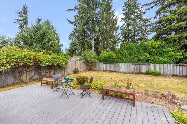 8622 NE 139th Street, Kirkland, WA 98034