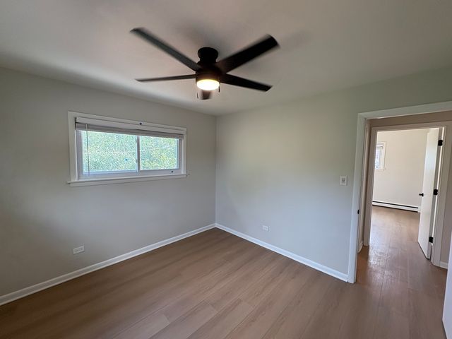 143 Ann Street 2S, Clarendon Hills, IL 60514