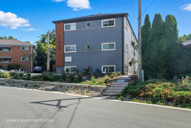 143 Ann Street 2S, Clarendon Hills, IL 60514