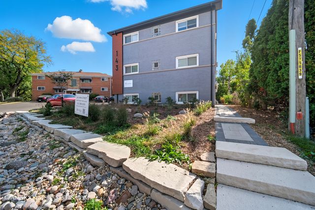 143 Ann Street 2S, Clarendon Hills, IL 60514