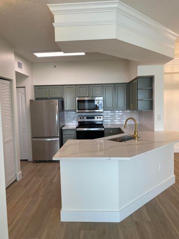 9887 Baywinds Drive 4304, West Palm Beach, FL 33411