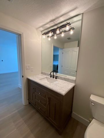 9887 Baywinds Drive 4304, West Palm Beach, FL 33411