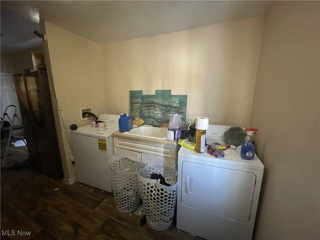 2064 W 104th Street, Cleveland, OH 44102