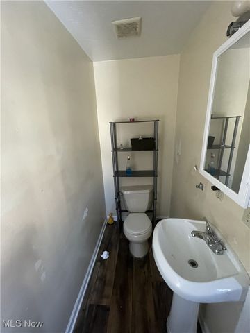 2064 W 104th Street, Cleveland, OH 44102