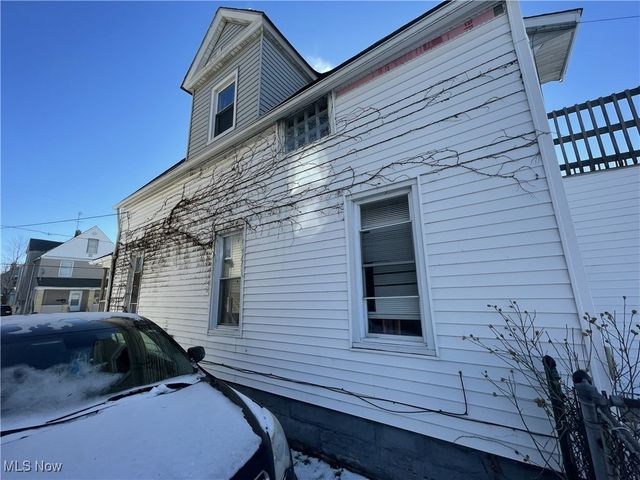 2064 W 104th Street, Cleveland, OH 44102