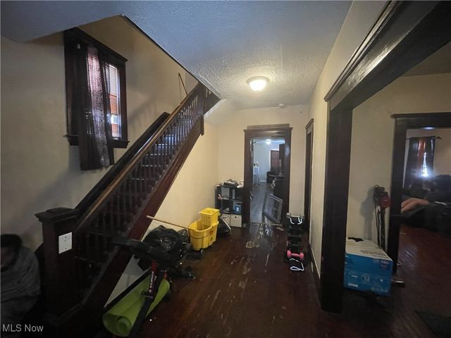 2064 W 104th Street, Cleveland, OH 44102