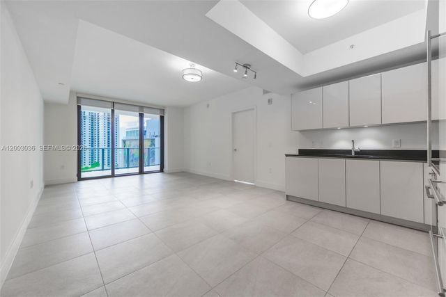 1010 Brickell Ave 2911, Miami, FL 33131