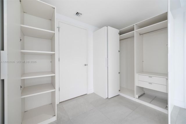 1010 Brickell Ave 2911, Miami, FL 33131